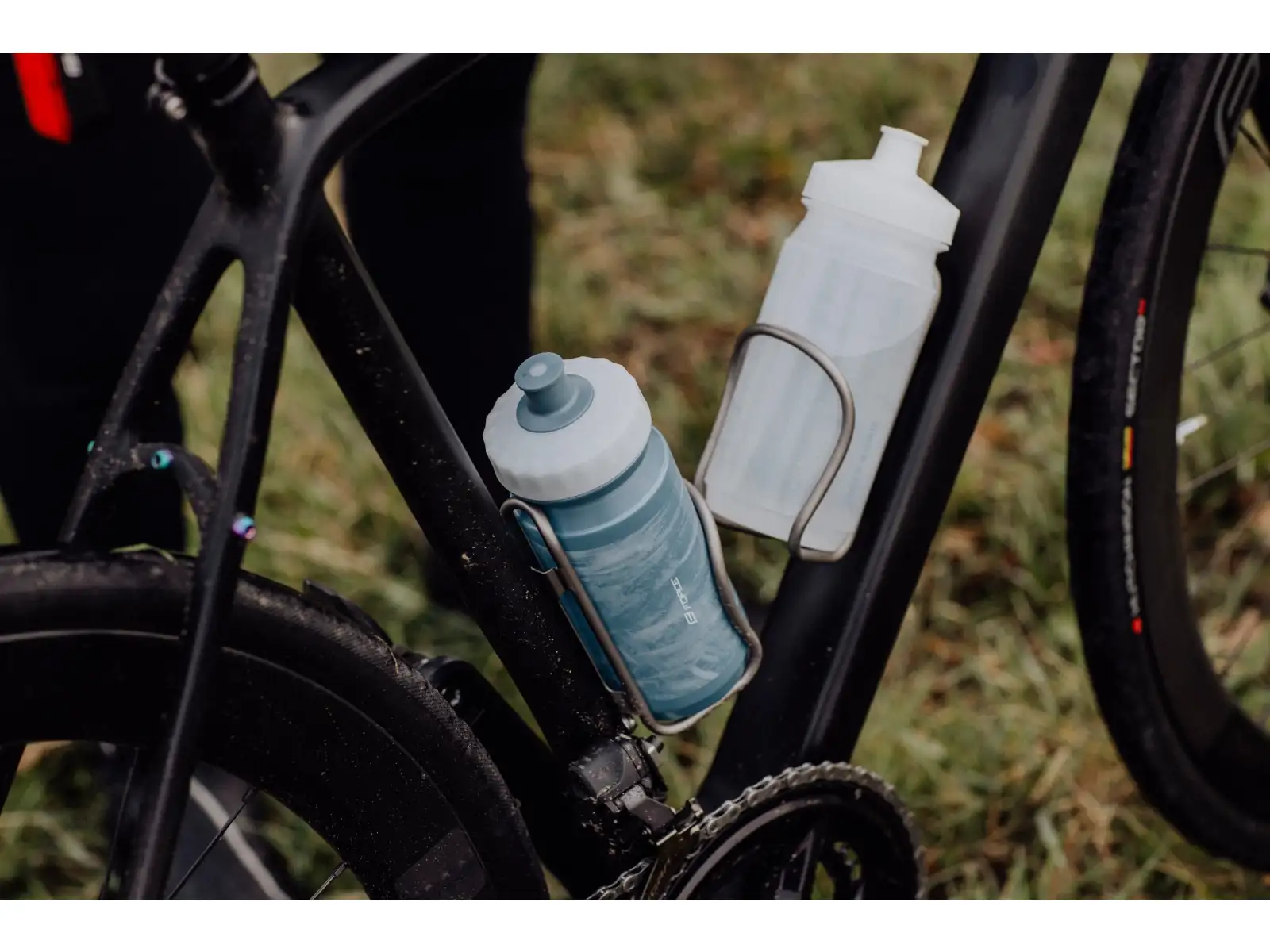 Force Dirty Road Fahrradflasche 550 ml schwarz