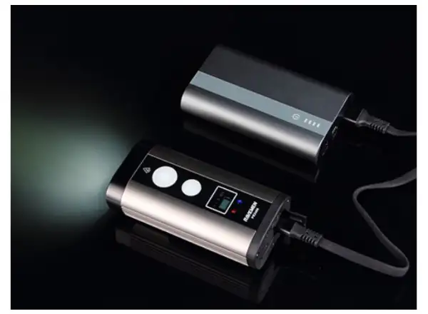 Ravemen PR2400 Vorderlicht schwarz