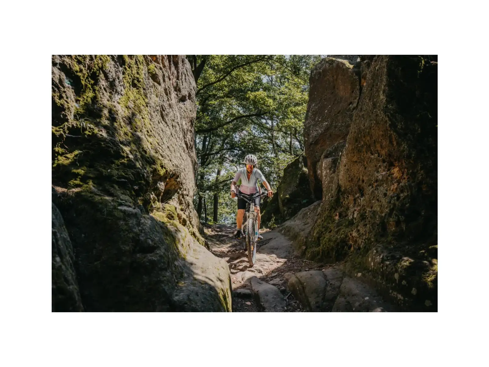 Force Strive Fahrradbrille transparent/rosa verspiegeltes Glas