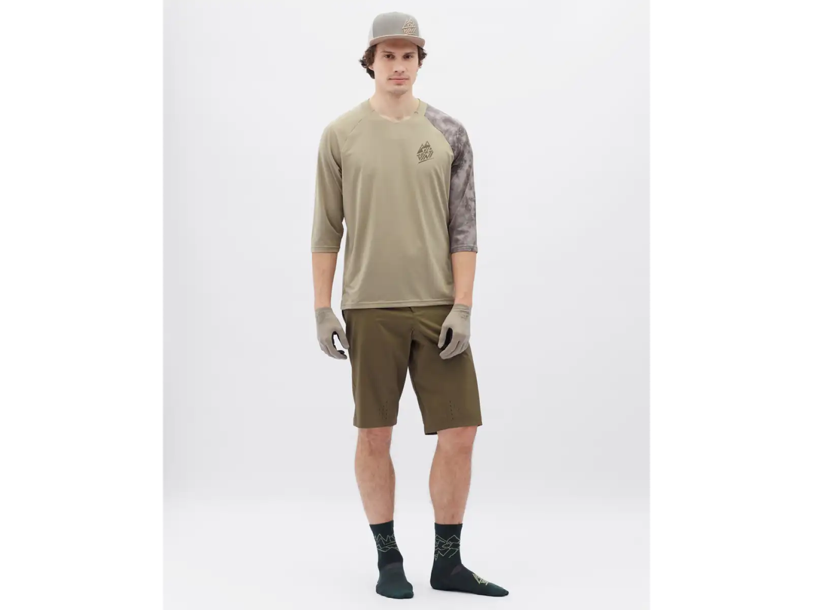 Silvini Brunello Herrentrikot mit kurzen Ärmeln in Creme/Braun.