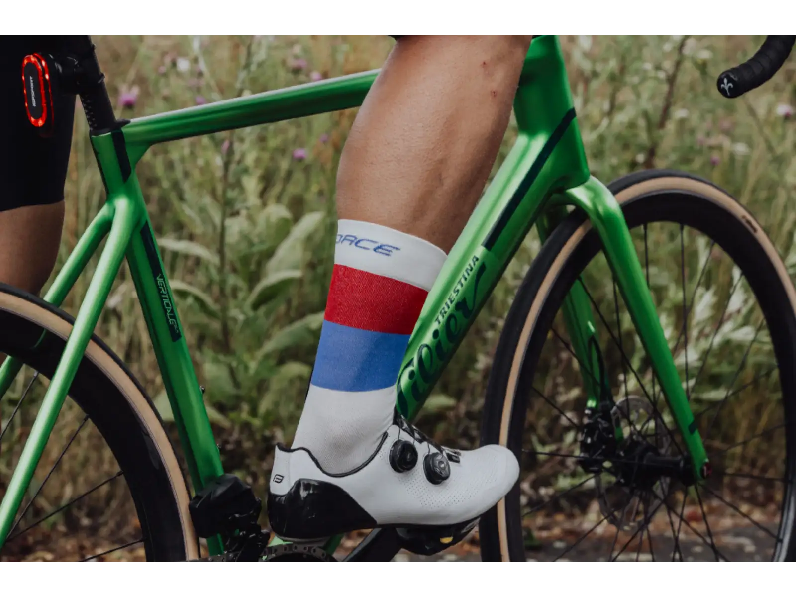 Force Rainbow Radsocken creme/blau/rot