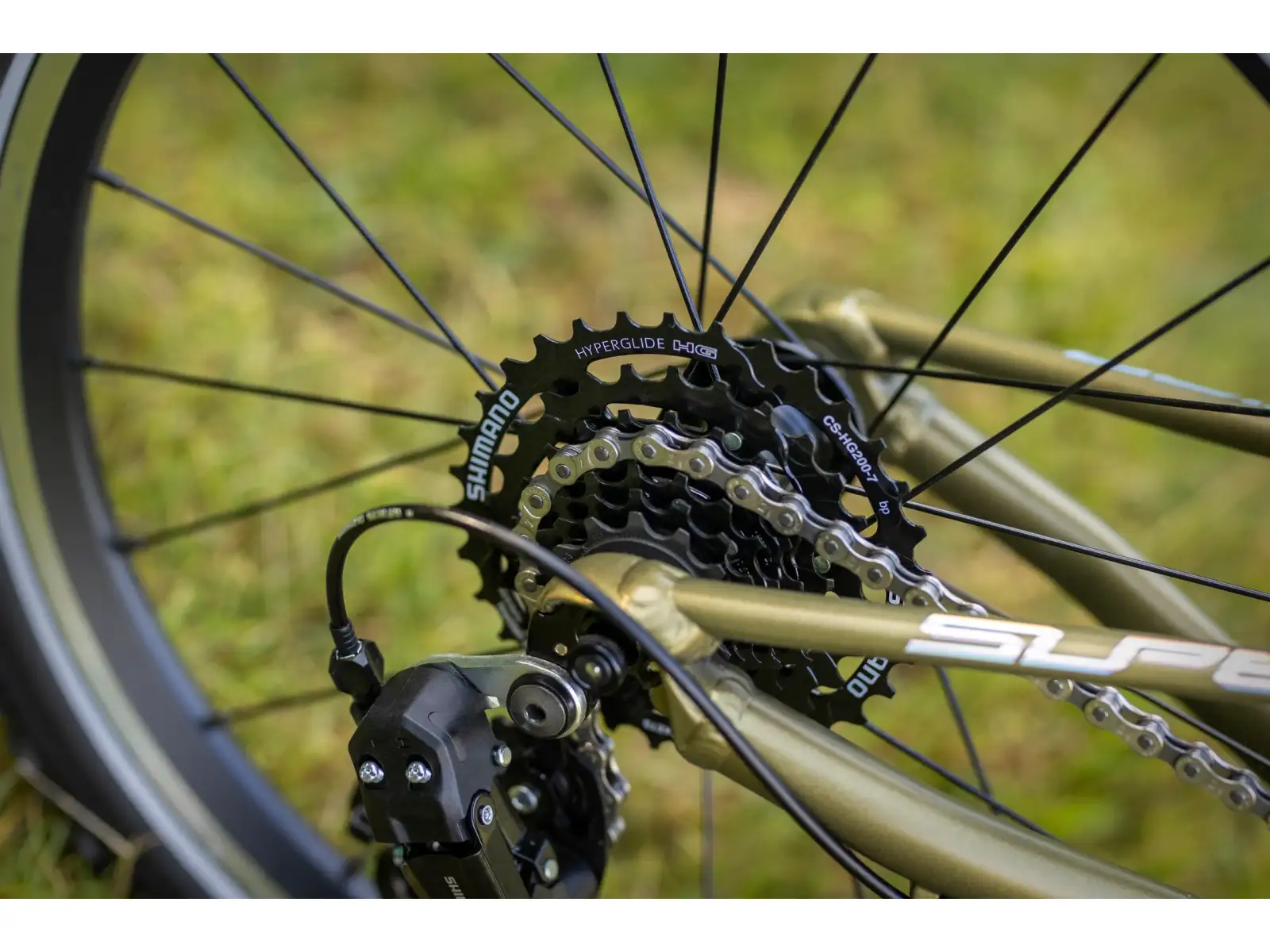 Superior F.L.Y. 20 VB Matte Olive Metallic/Hologram Chrome Kinder-Mountainbike.