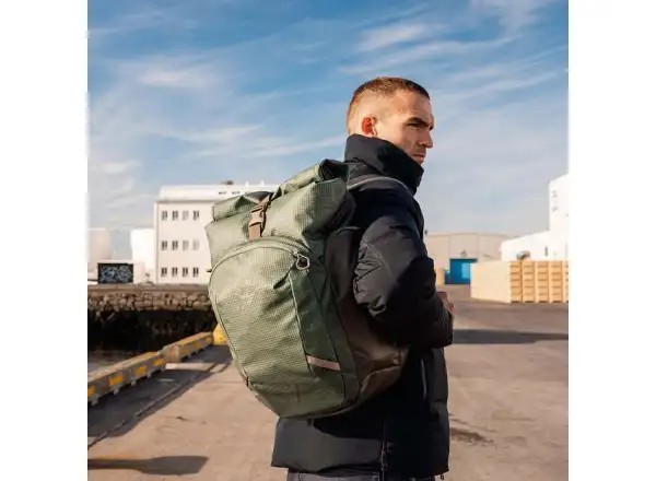 Auf Lager Neuheit Osprey Transporter Roll Top Rucksack Pine Leaf