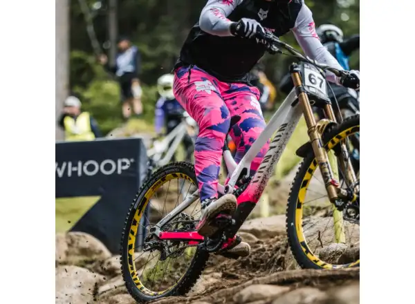 Mavic E-Crossride 1 29" 30mm Boost 6-Loch eingespeichte Laufräder Freilauf Shimano HG