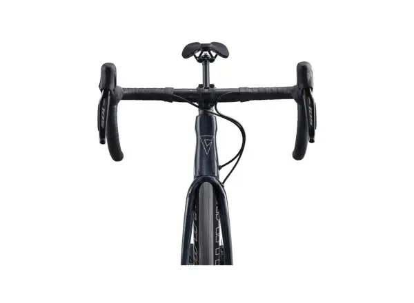 Giant TCR Advanced 1+ Disc-PC Rennrad cold night