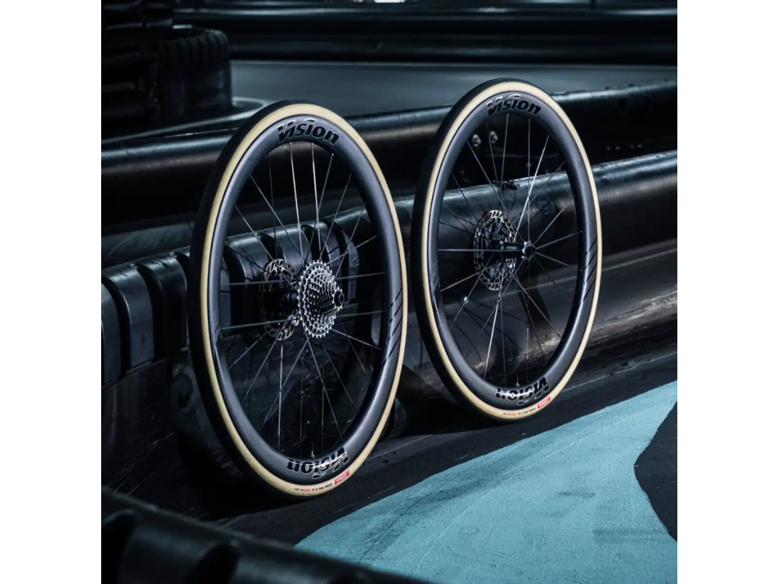 Vision METRON45 RS SILVER CS edition DB-CL CH-TL eingespeichte Laufräder SH