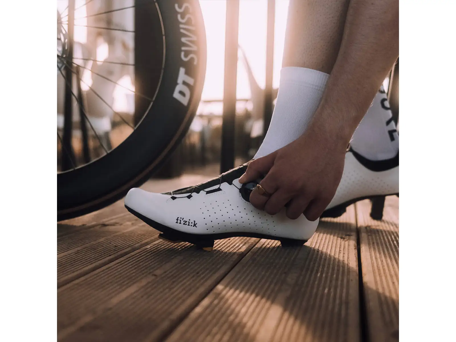 Fizik Vento Omna Wide Rennradschuhe White/Black