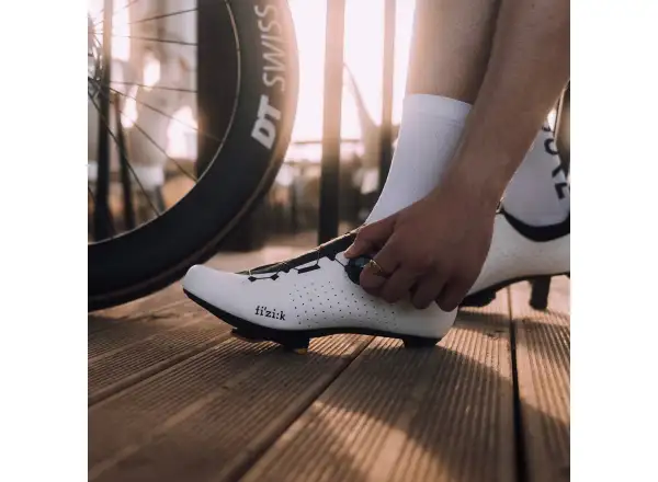 Fizik Vento Omna Wide Rennradschuhe White/Black