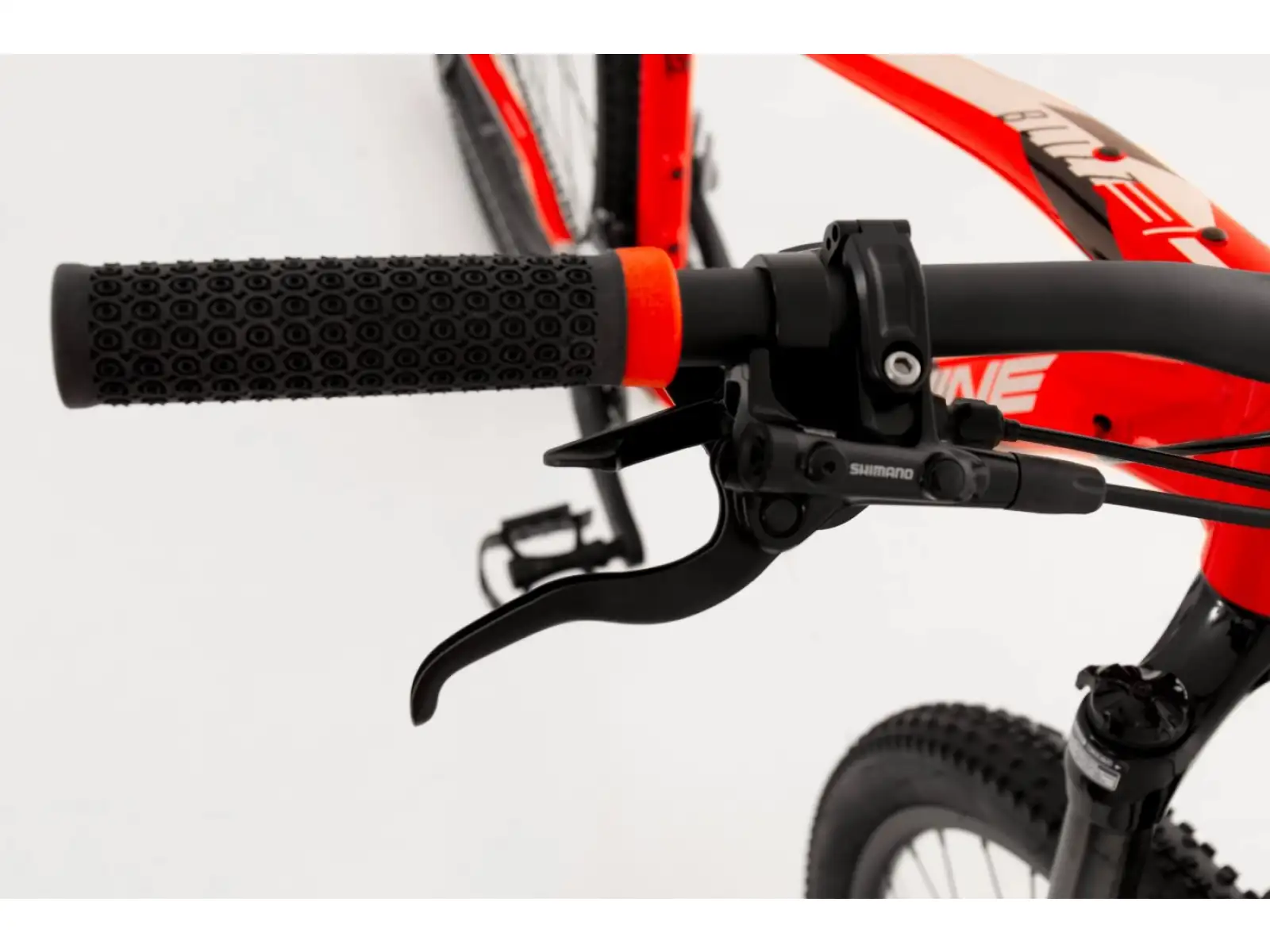 Rock Machine Blizz 30-29 rot/silber Mountainbike.