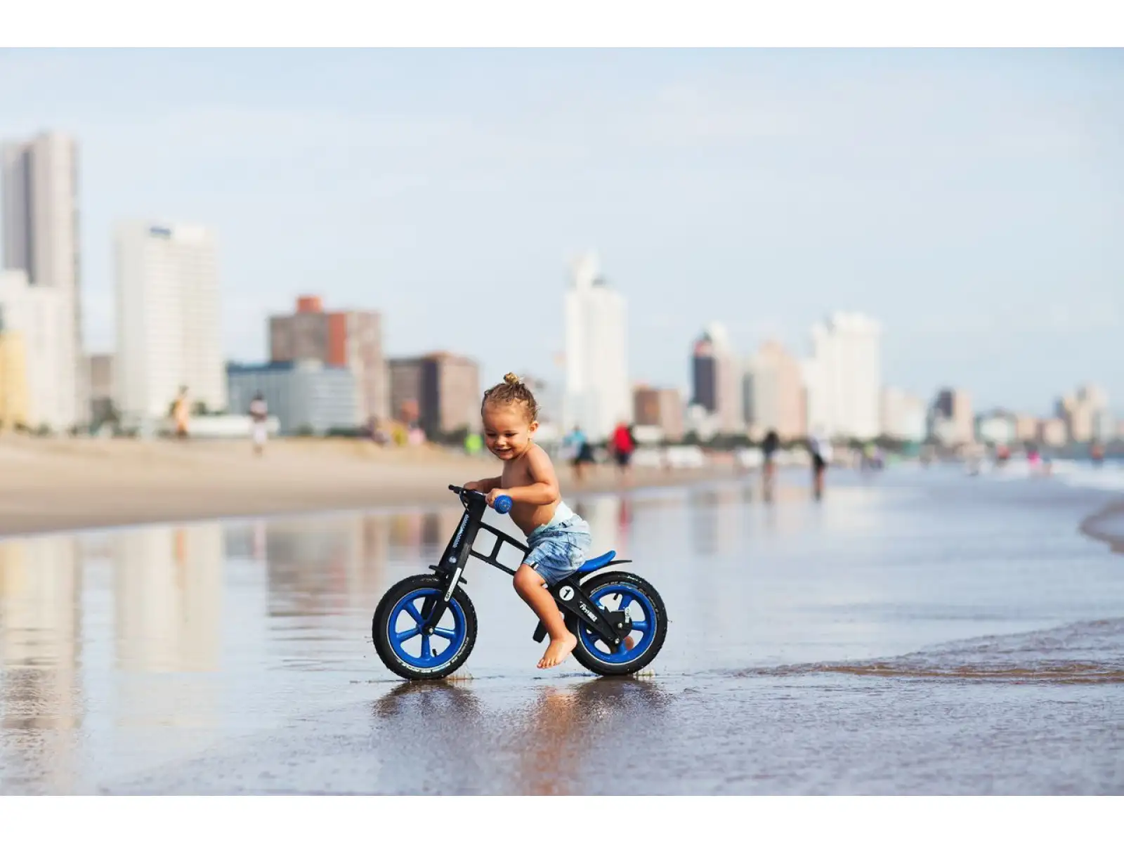 First Bike FAT Kinderlaufrad Light Blue