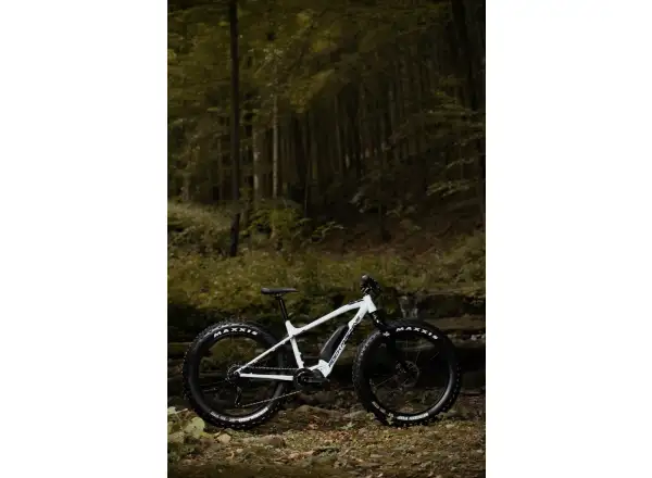 Rock Machine VYÖRY e50 S Fatbike E-Bike Gloss White/Black MUSTER