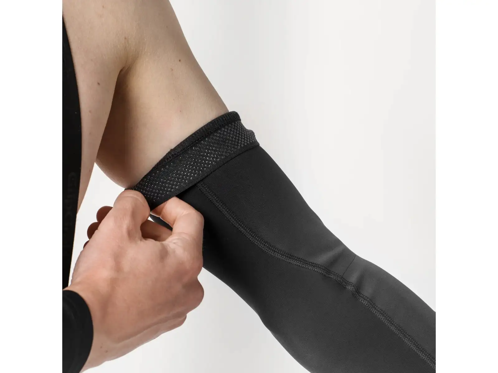 Grip Grab AquaRepel 2 Water-Resistant Armlinge schwarz