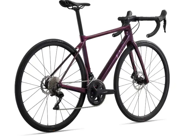 Liv Langma Advanced 2 Disc Rennrad in Chameleon Purple.