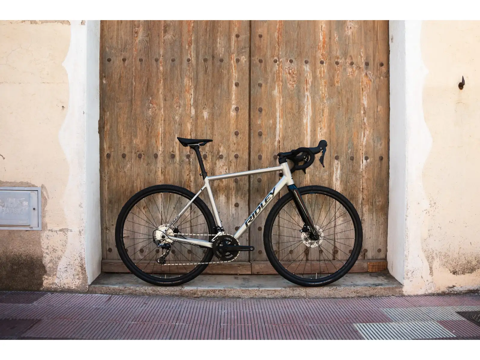 Ridley Grifn A GRX400 Gravelbike Chain Silver Gray