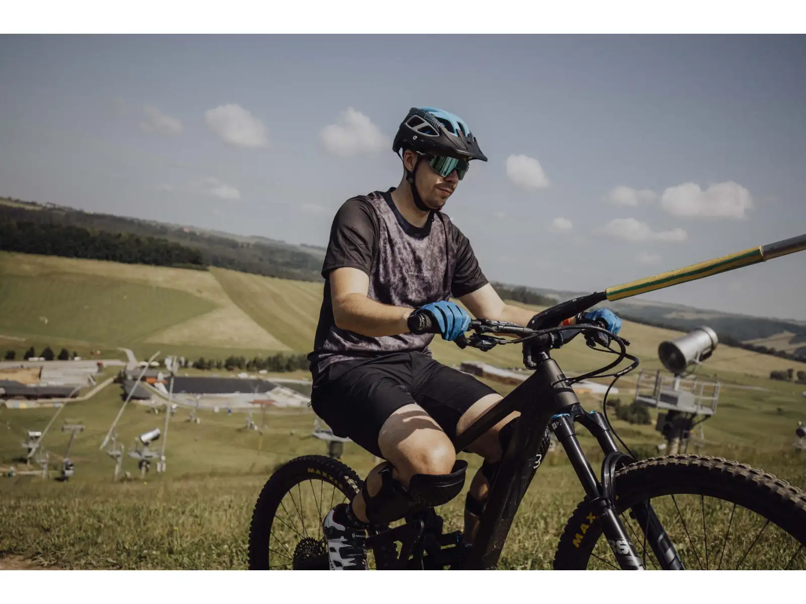 Force MTB Move Herren-Fahrradtrikot kurzarm schwarz
