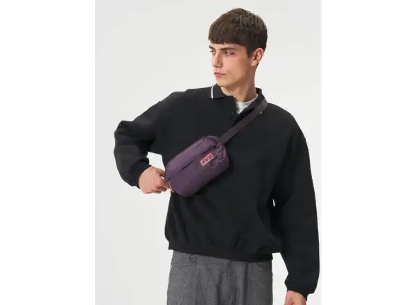 Aevor Hip Bag Ease Bauchtasche Oxy Purple