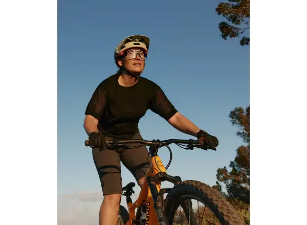 Cannondale Tract Helm Starry Night Schwarz