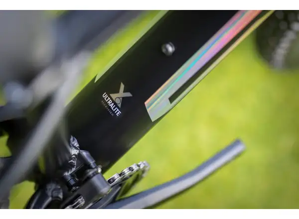 Superior Team 27 Issue Matte Black/Hologram Chrome/Team Red Kinderfahrrad
