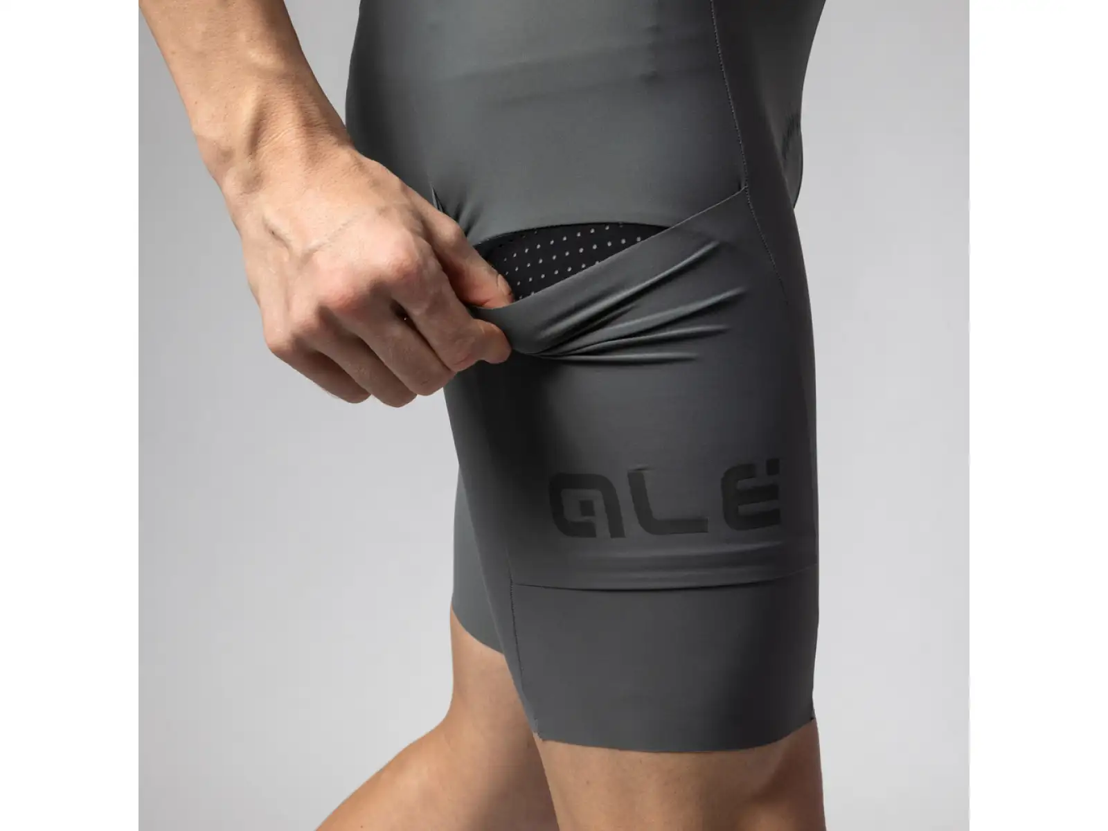 Alé Gravel Pro Off Road-Gravel Herren Fahrradhose kurz Fango