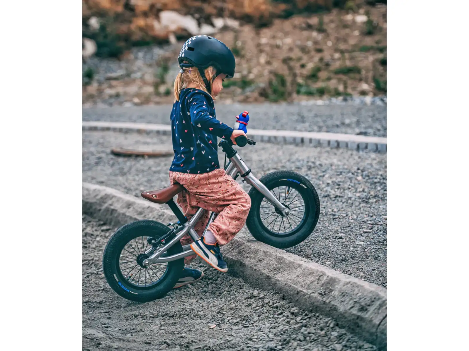 Early Rider Charger 12 Kinderrad ohne Pedalen mit Bremse Violet Haze mit Bremse