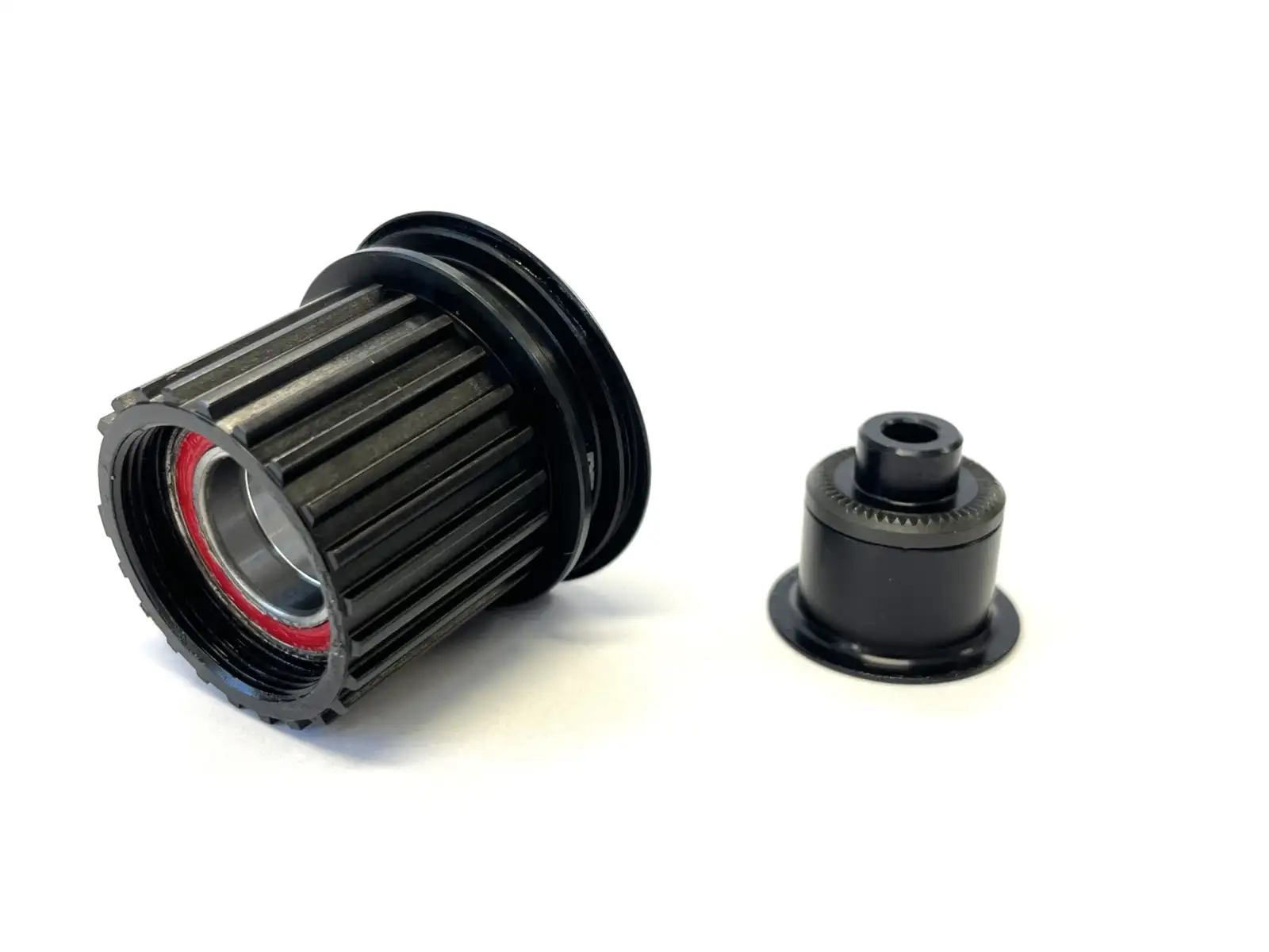 DT Swiss Ratchet LN Stahlmutter für Shimano Microspline mit 5 mm Endkappe.