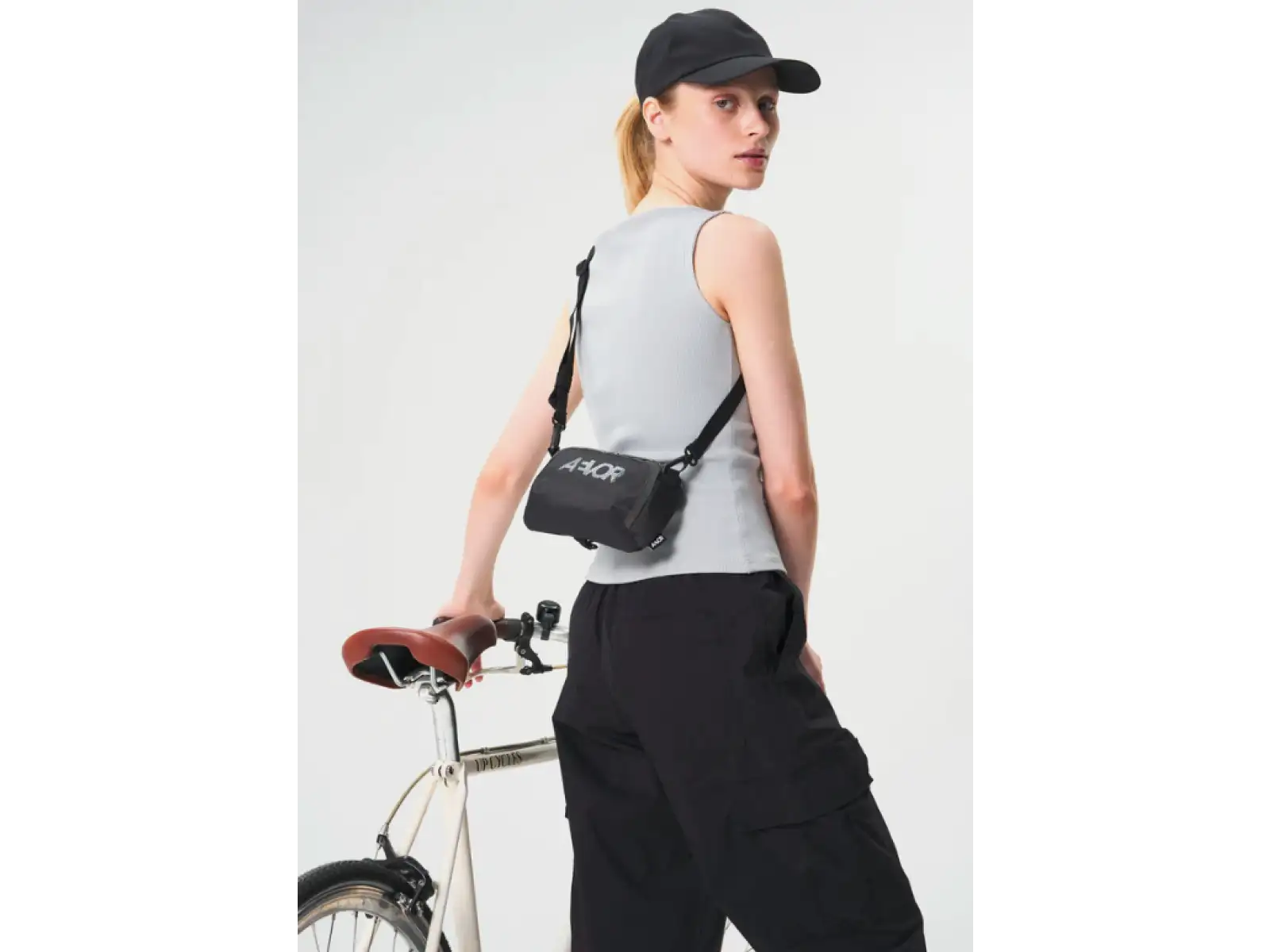 Aevor Bar Bag Mini Umhängetasche / Lenkertasche Proof Black