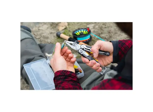 Leatherman Signal Multitool Grün Topo