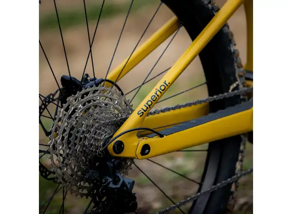 Superior iXF 9.2 vollgefedertes E-Bike Matte Mustard