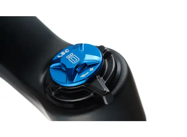 Die Öhlins RXF36 m.2 27,5" Luftfedergabel mit 160 mm Federweg, 15x110 mm Achse und 46 mm Vorlauf in Schwarz.