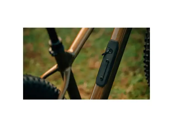 Das Orbea Laufey H10 Mountainbike in Metallic Olive Green/Titanium Black.