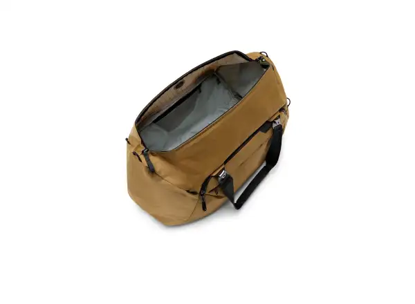 Peak Design Reisetasche 50 l in Kojotenbraun