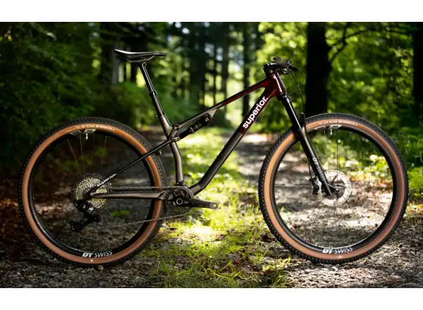 Superior Full‑Suspension Bike – XF 9.6 Team Gloss Carbon/Red
