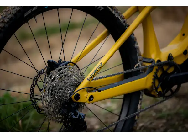 Superior iXF 9.2 vollgefedertes E-Bike Matte Mustard