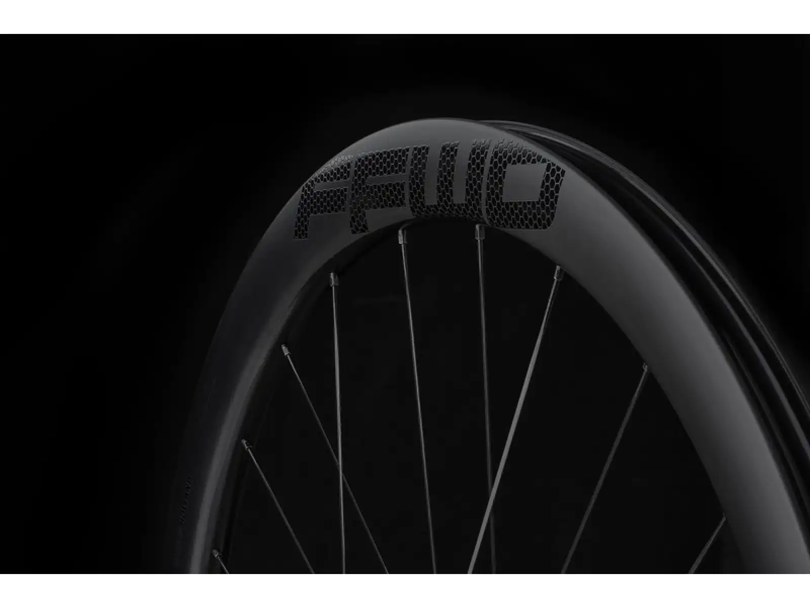 FFWD RYOT44 FFWD 2:1 Straßenkarbonräder MattSchwarz Tubeless, Nabe XDR