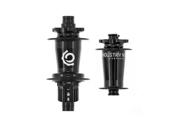Industry Nine ISO 6B Hydra Classic Boost-Naben-Set mit 32 Löchern in Schwarz MicroSpline