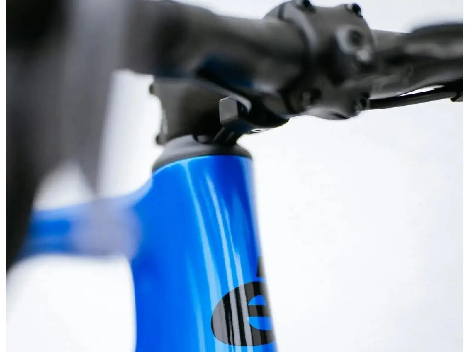 Cervélo Soloist 105 Race Rennrad Azure