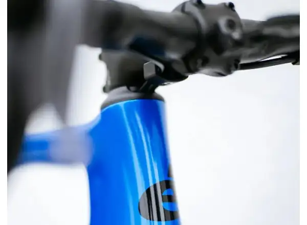 Cervélo Soloist 105 Race Rennrad Azure