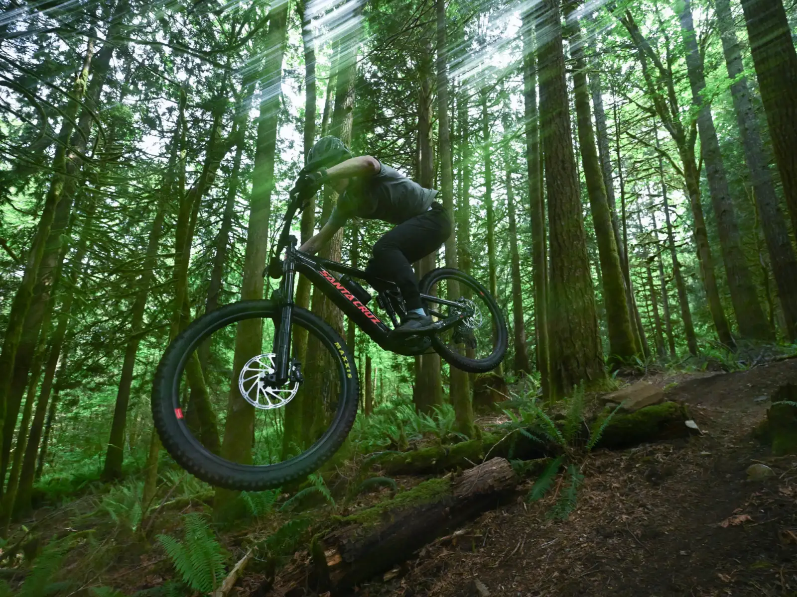 Santa Cruz Vala 1 AL MX 27 Deore 6200 CH E-Bike Gloss Black