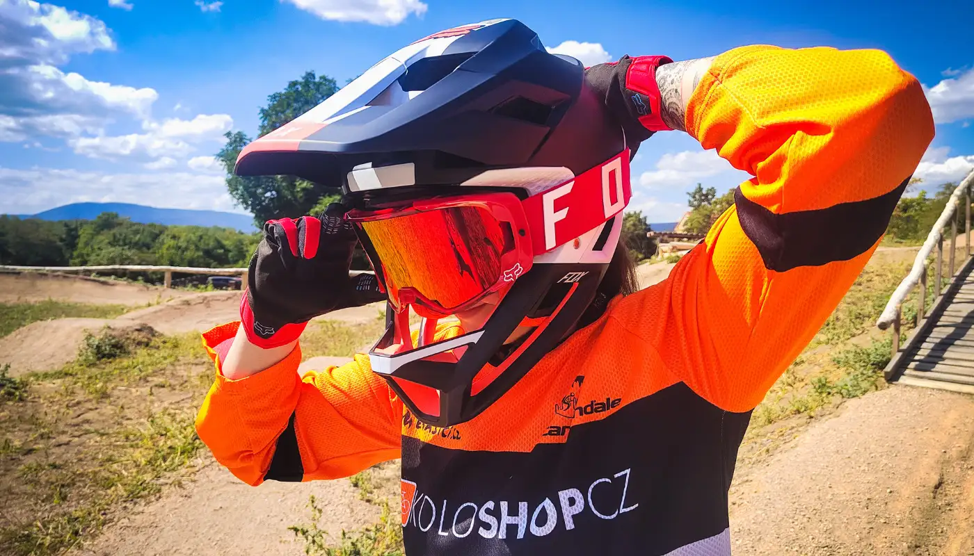 Wie wählt man den passenden Fahrradhelm für Trails aus?