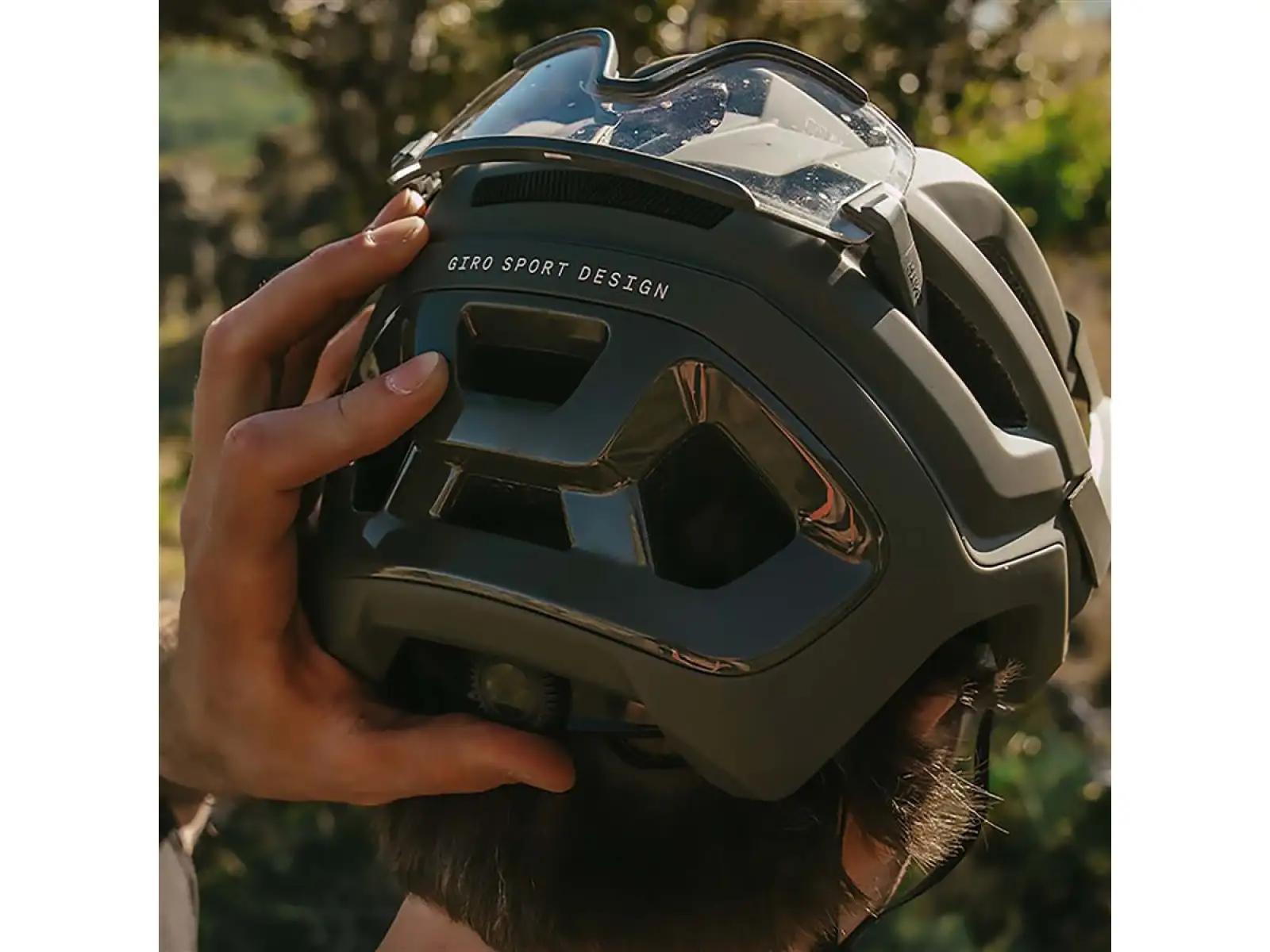Giro Montaro MIPS III MTB Helm Mat Dark Sage/Gloss Dark Sage