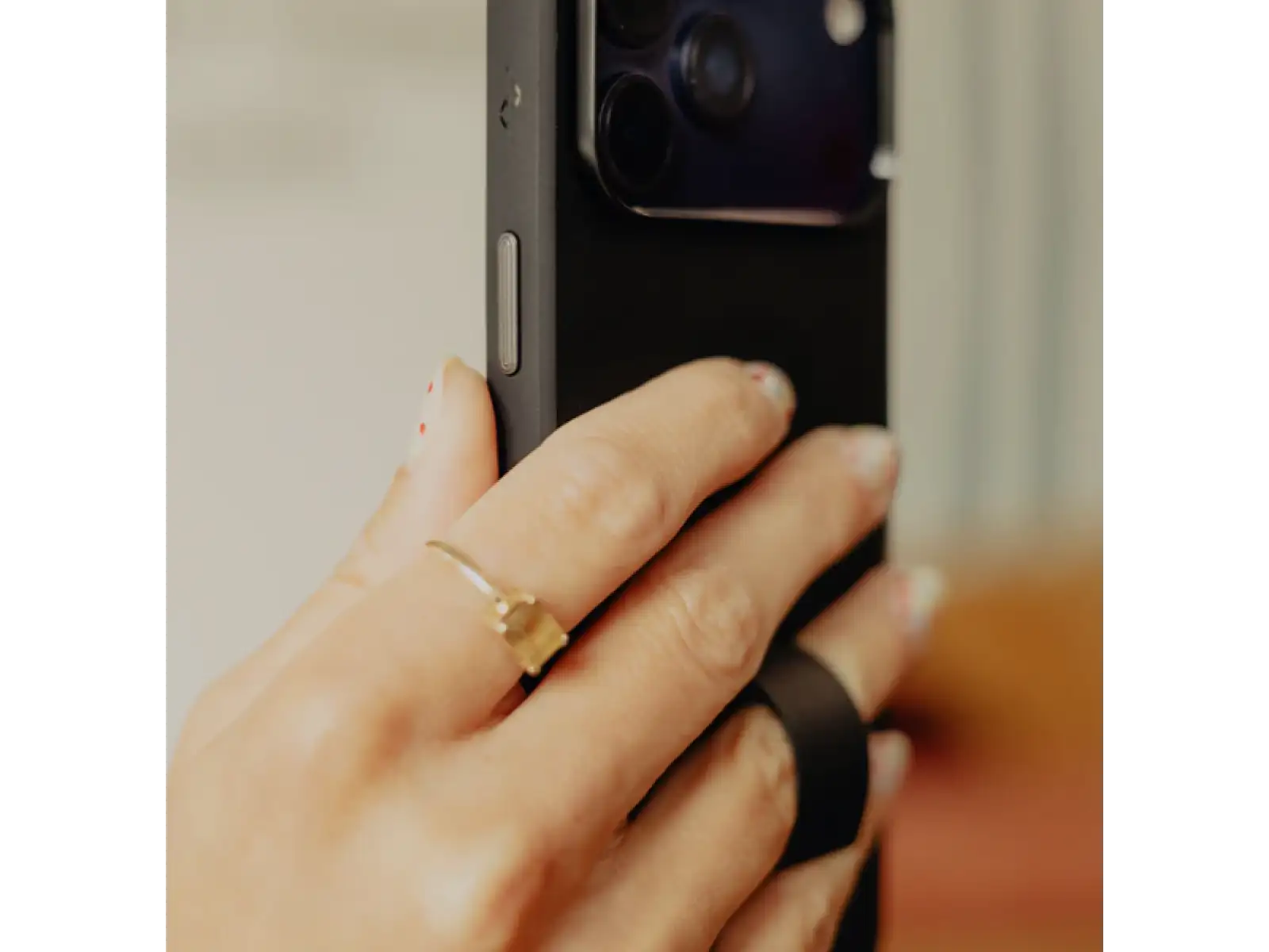 Peak Design Everyday Clarino Loop Hülle iPhone 17 Pro Max schwarz
