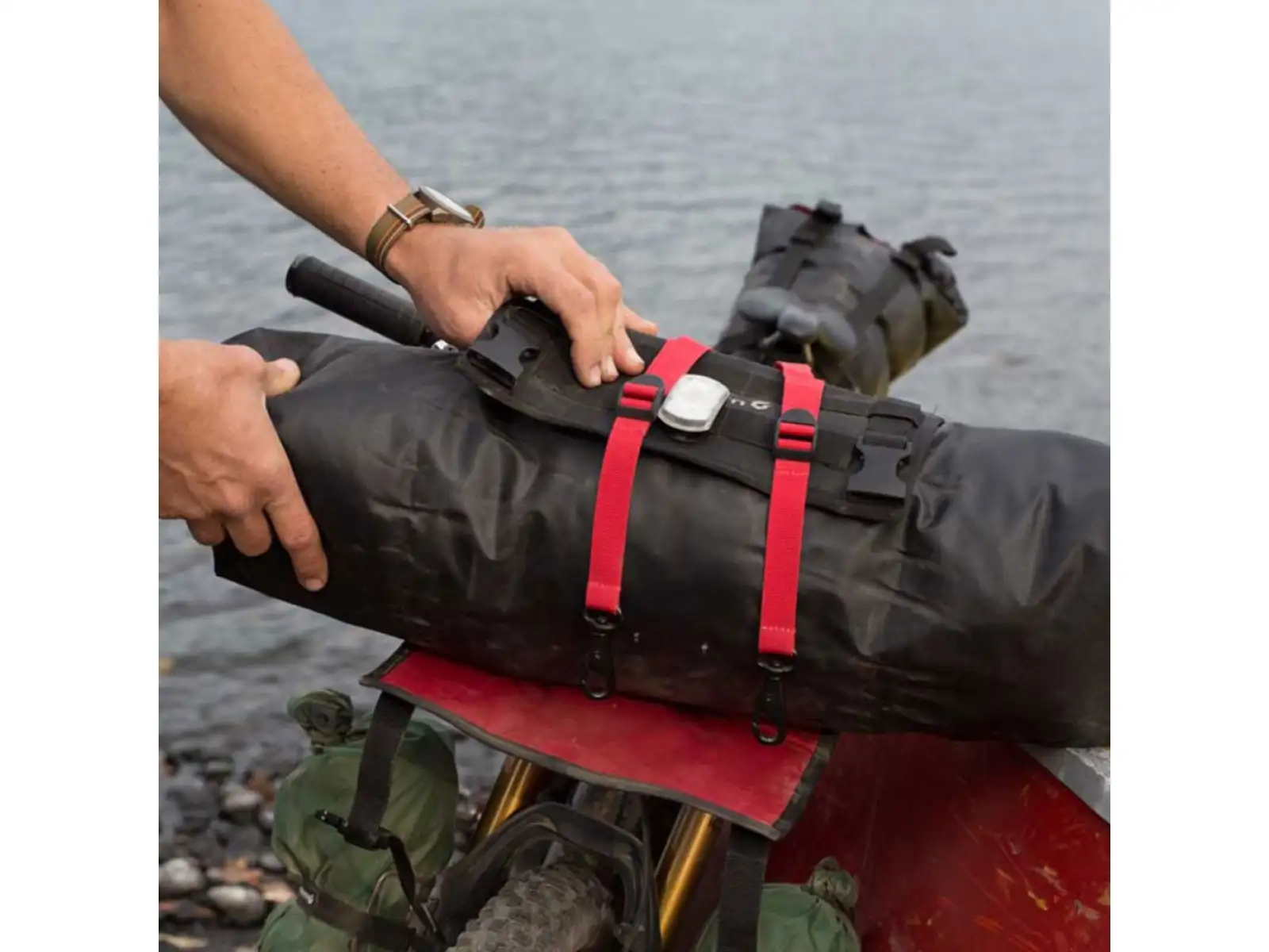 Blackburn Outpost HB Roll wasserdichte Lenkertasche.