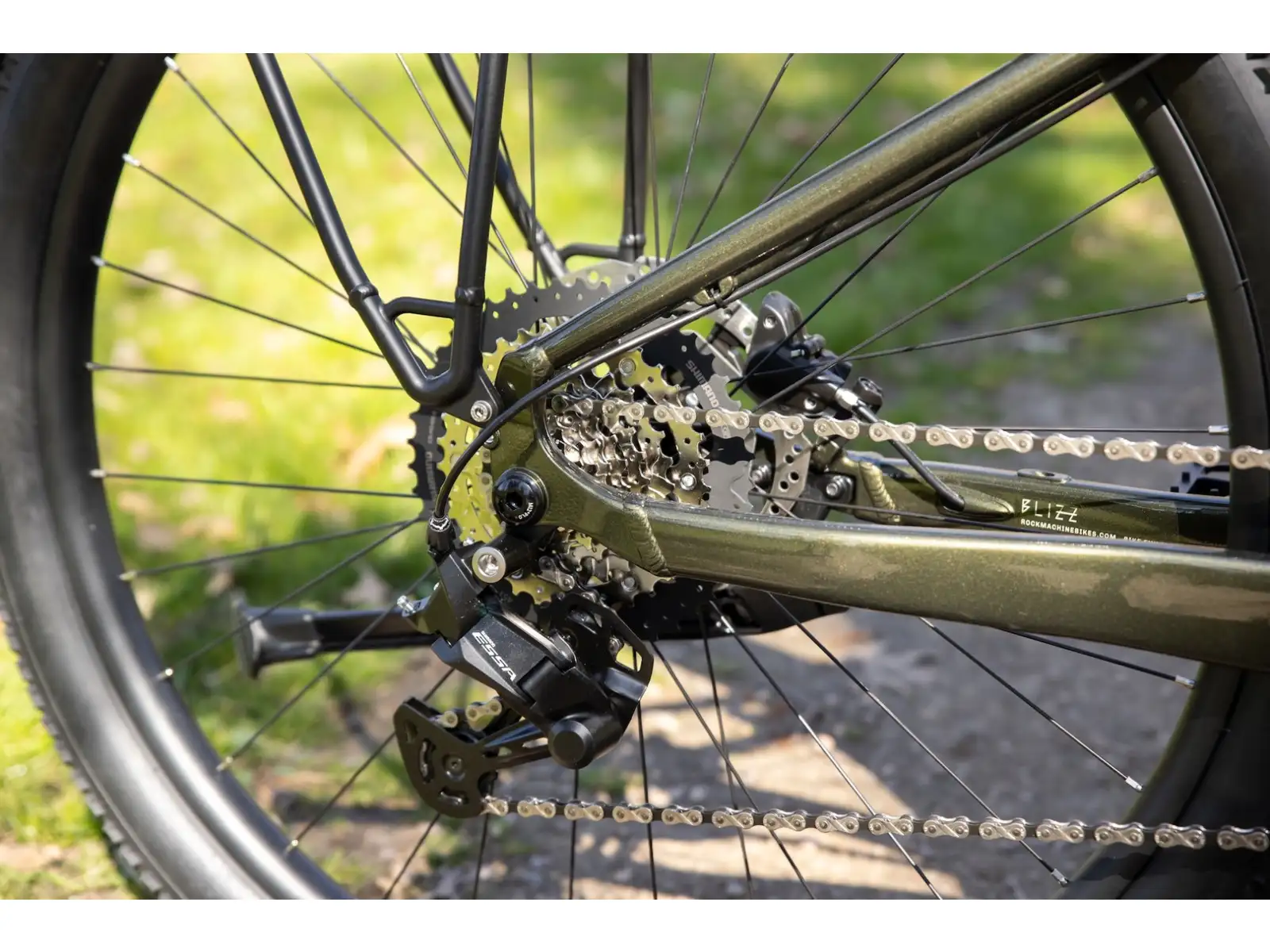 Rock Machine eBlizz B70T Elektro-Mountainbike – Gloss Dark Forest