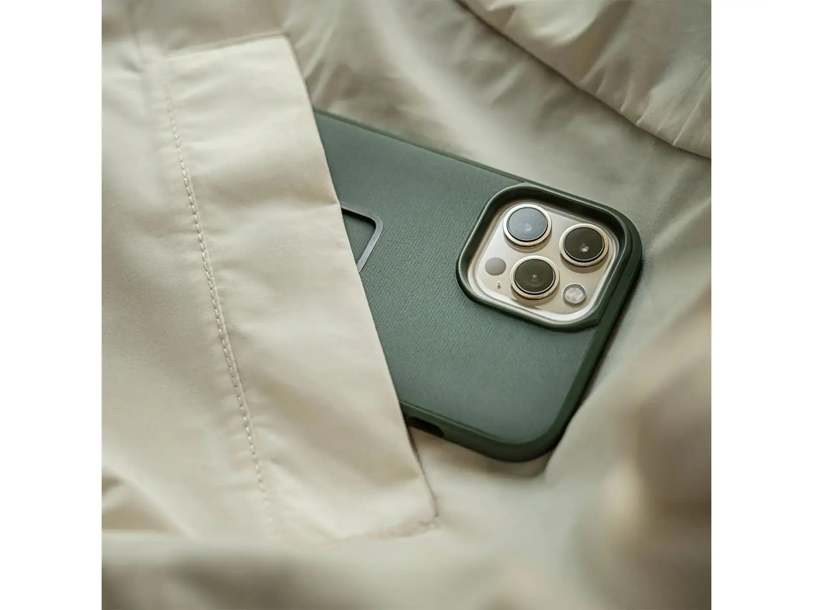 Peak Design Everyday V2 Hülle für iPhone 15 Pro Salbei