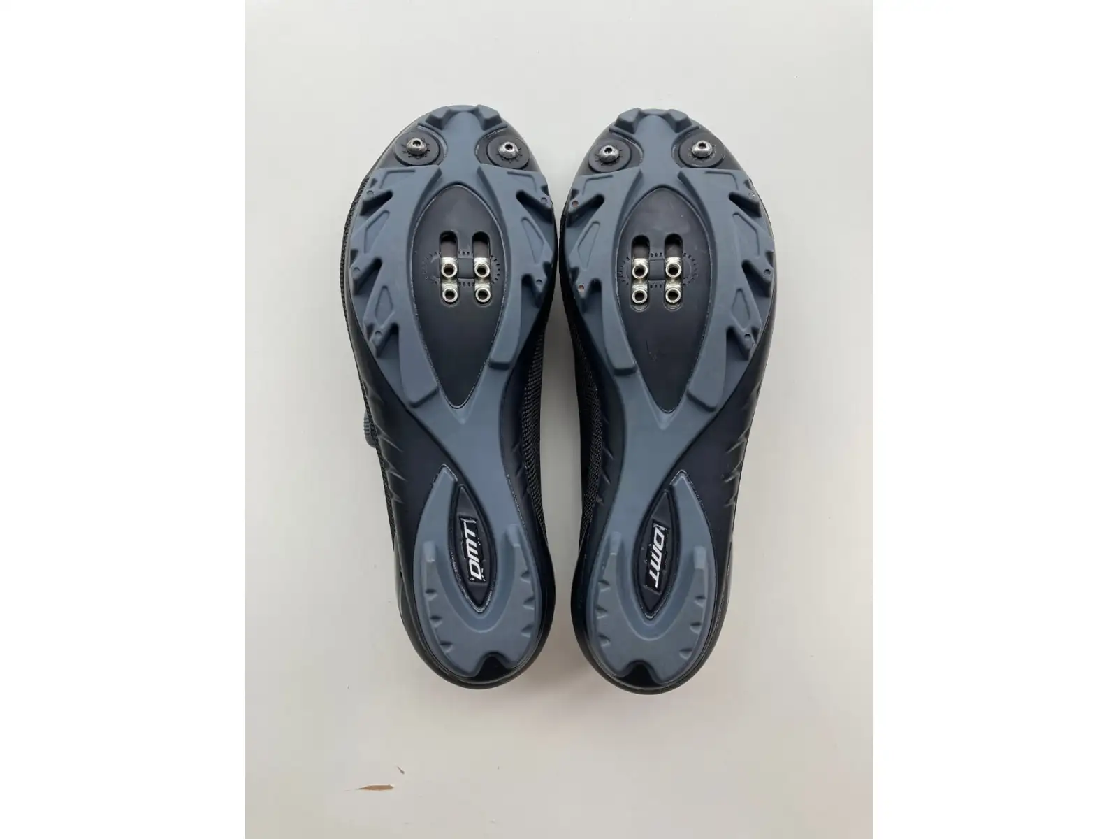 DMT KM4 MTB Herren-Mountainbike-Schuhe schwarz Größe 43 AUSGEPACKT