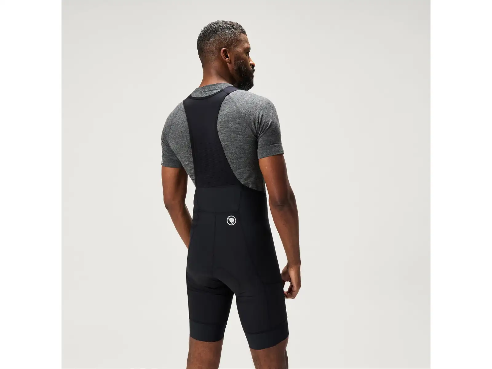 Endura Loop Herren-Shorts mit Polster und Trägern Black