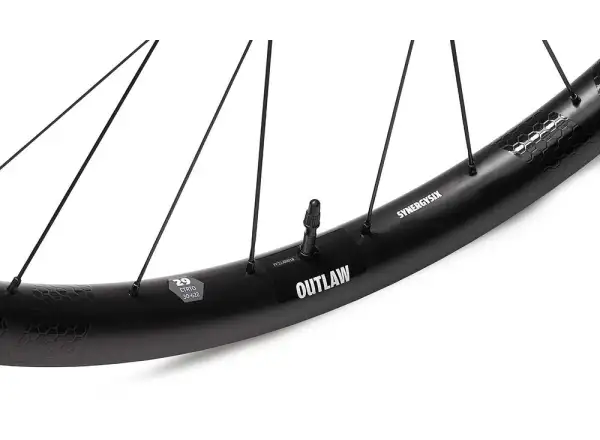 FFWD OUTLAW Carbon Boost 30 mm 29" Laufräder in Mattschwarz