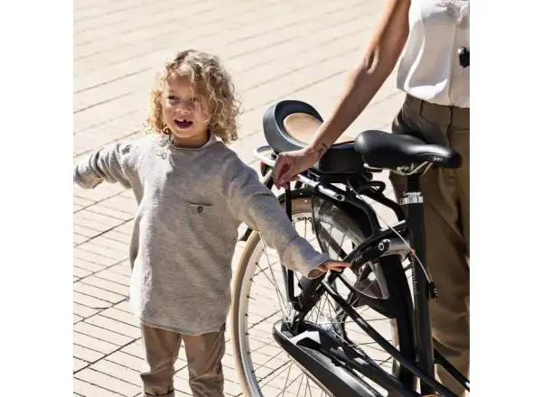 Urban Iki Junior Hinterradsitz mit Adapter für Gepäckträger Bincho Schwarz/Kurumi Braun
