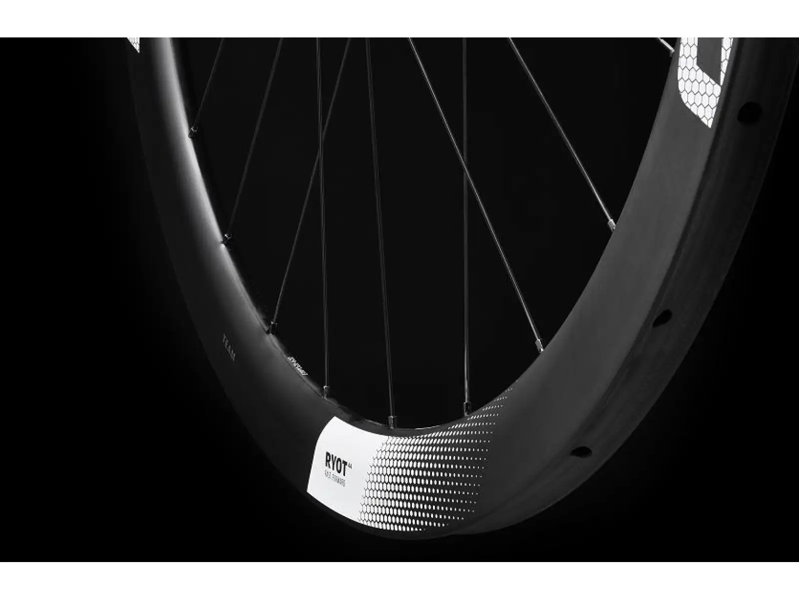 FFWD RYOT44 DT240 2:1 EXP Straßenkarbonräder Weiß, Nuss Shimano 11/12-Gang.