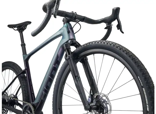 Giant Revolt X Advanced Pro 0 Gravel Fahrrad Airglow Black Currant